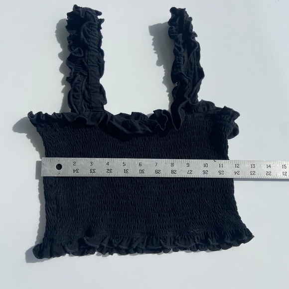 Black Ruffled Crop Top Size Med - Picture 4 of 6